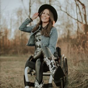 Meet your Posher, Ally